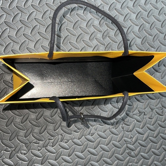 Fendi paper bag w/ Charm✨ - Picture 4 of 4